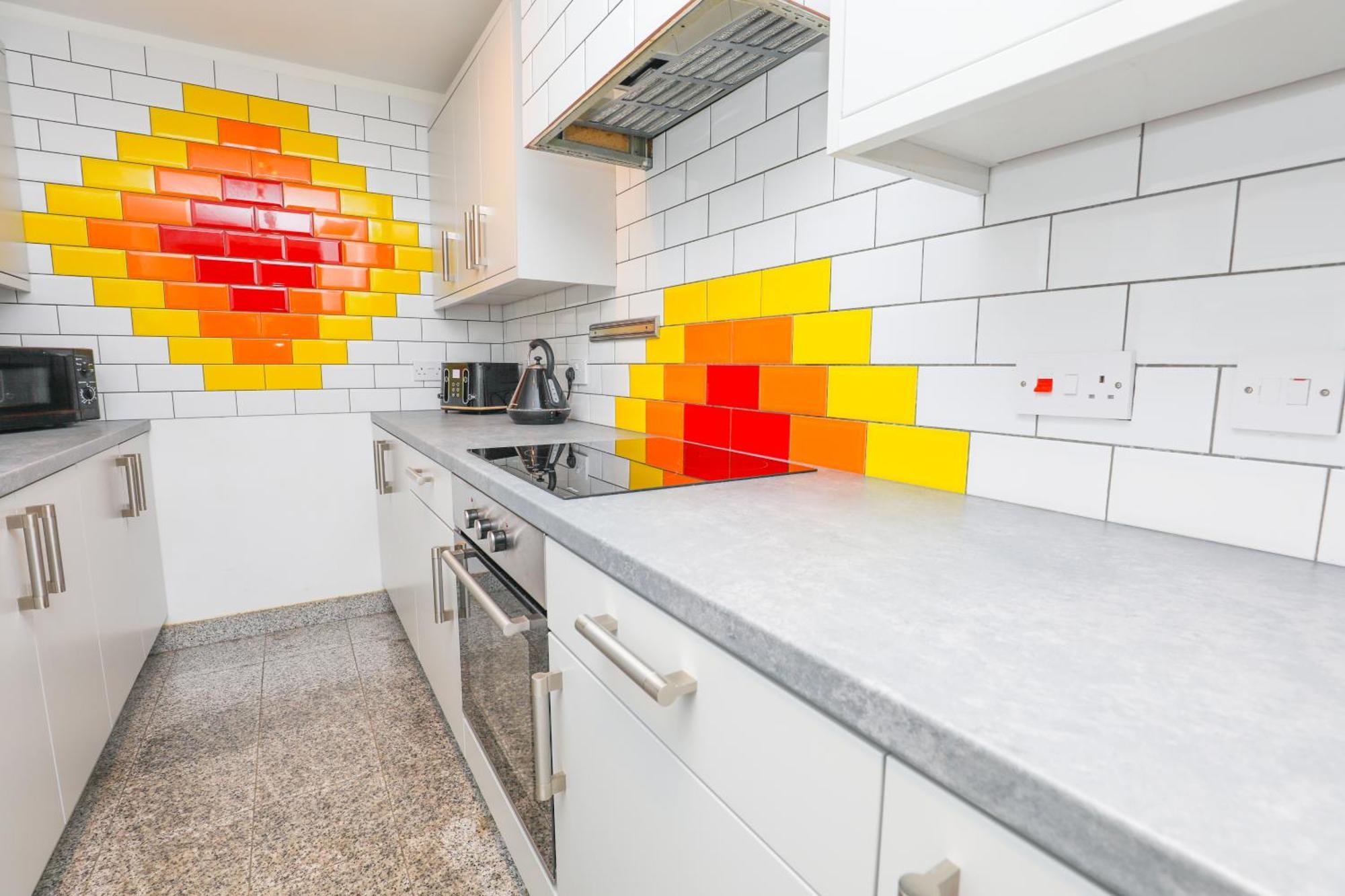 Anfield Luxe Retreat - Stylish Stay With Parking - Steps From Stadium - Short Drive To City Centre Liverpool Bagian luar foto